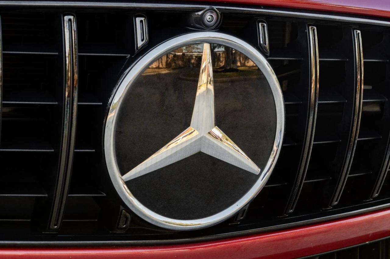 Mercedes-Benz SL 63 AMG  2022