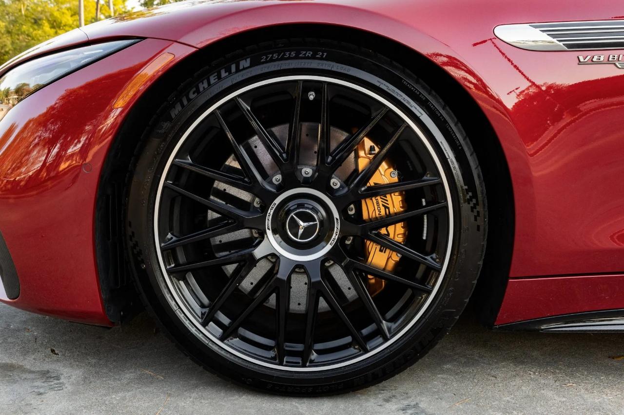 Mercedes-Benz SL 63 AMG  2022