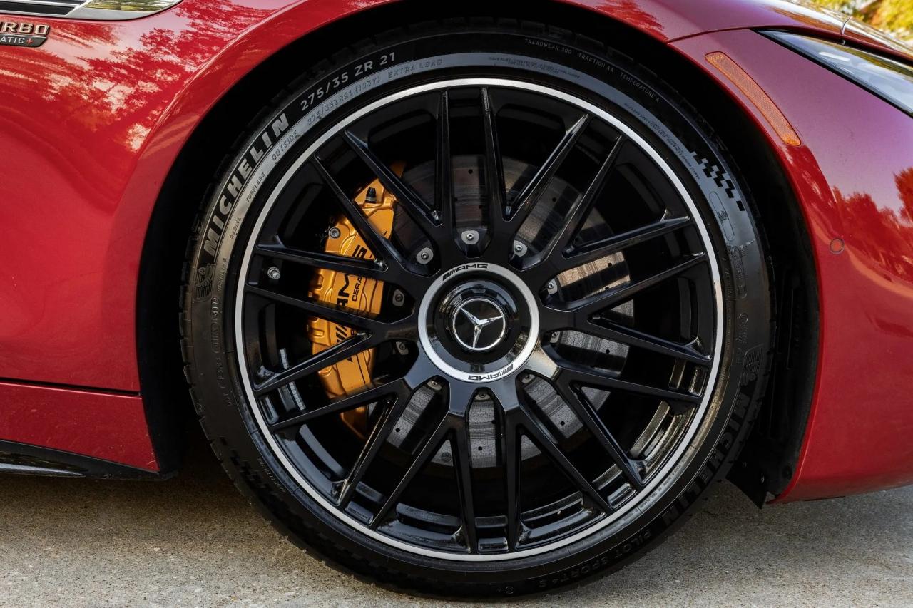 Mercedes-Benz SL 63 AMG  2022