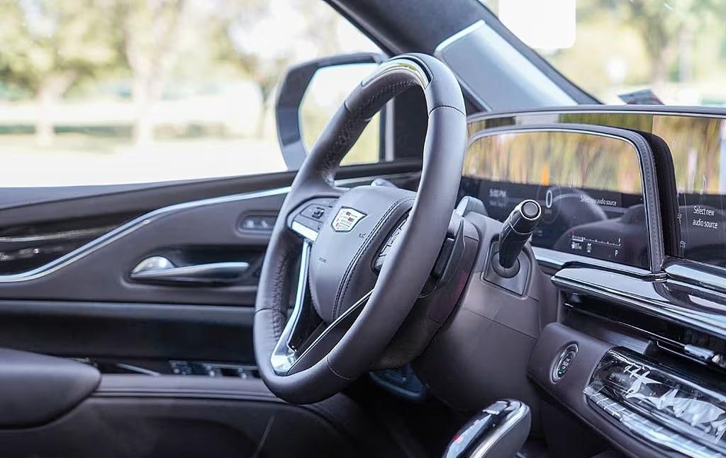 Cadillac Escalade Sport Platinum AWD 2023