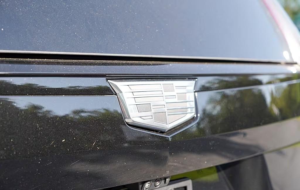 Cadillac Escalade Sport Platinum AWD 2023