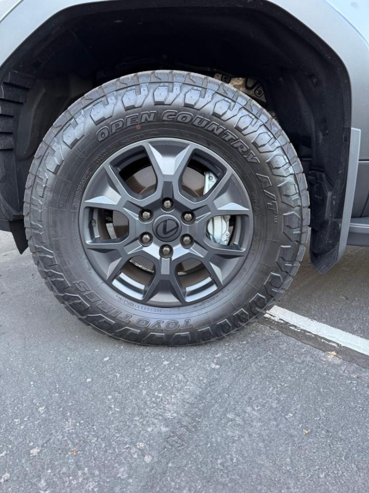 Lexus GX  2025