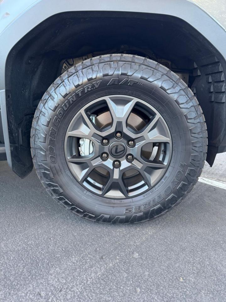 Lexus GX  2025