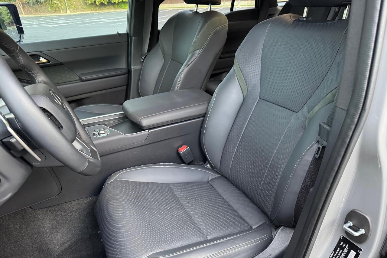 Lexus GX  2025