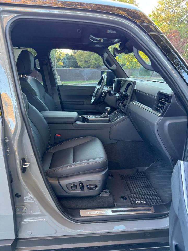 Lexus GX  2025