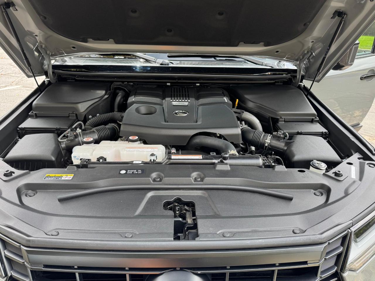 Lexus GX  2025