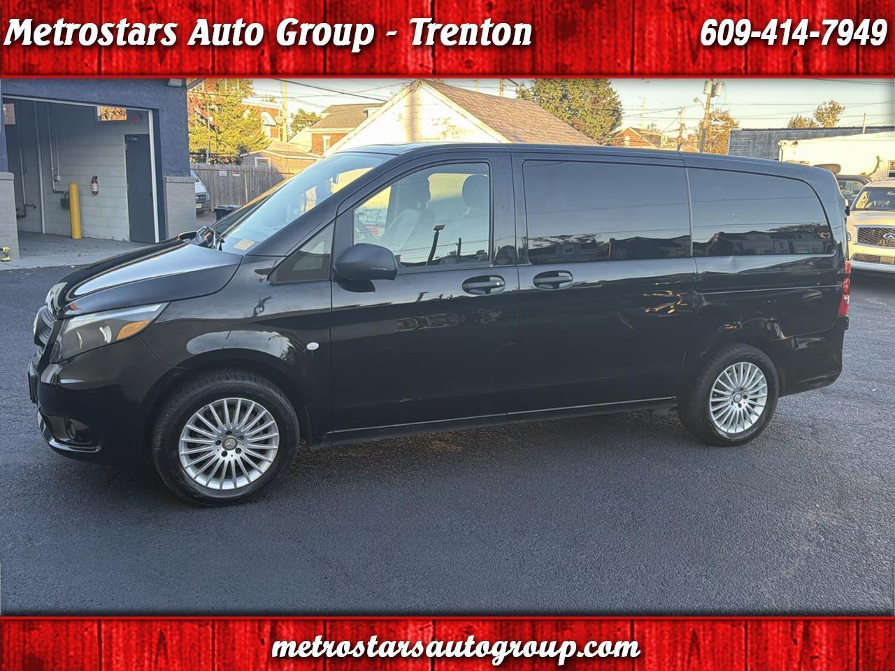 2017 Mercedes-Benz Metris Passenger Van Base