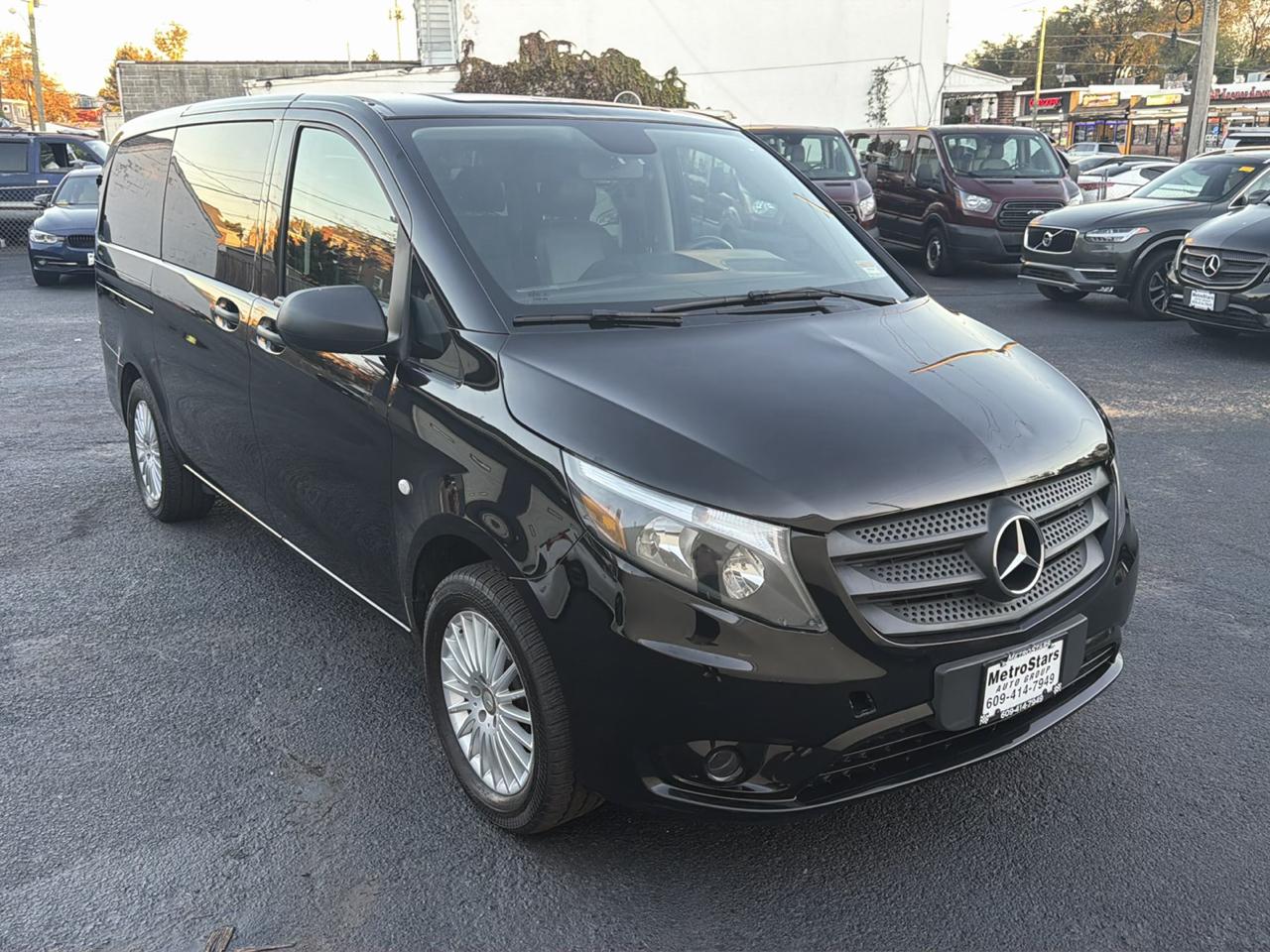Mercedes-Benz Metris Passenger Van 2017