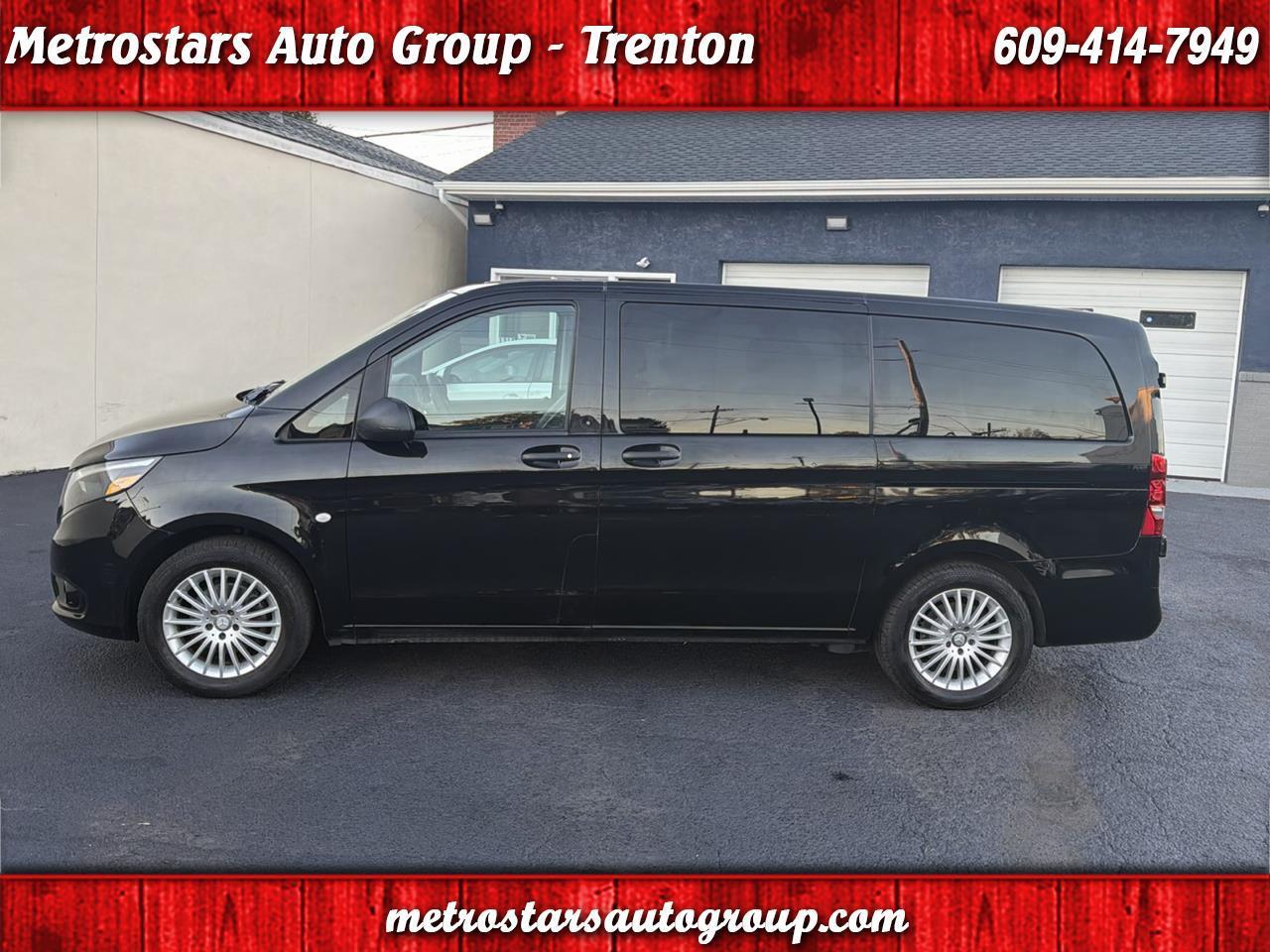 2017 Mercedes-Benz Metris Passenger Van Base