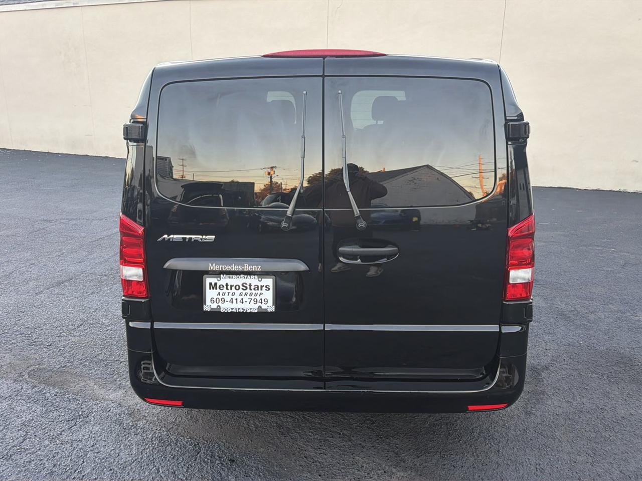 Mercedes-Benz Metris Passenger Van 2017