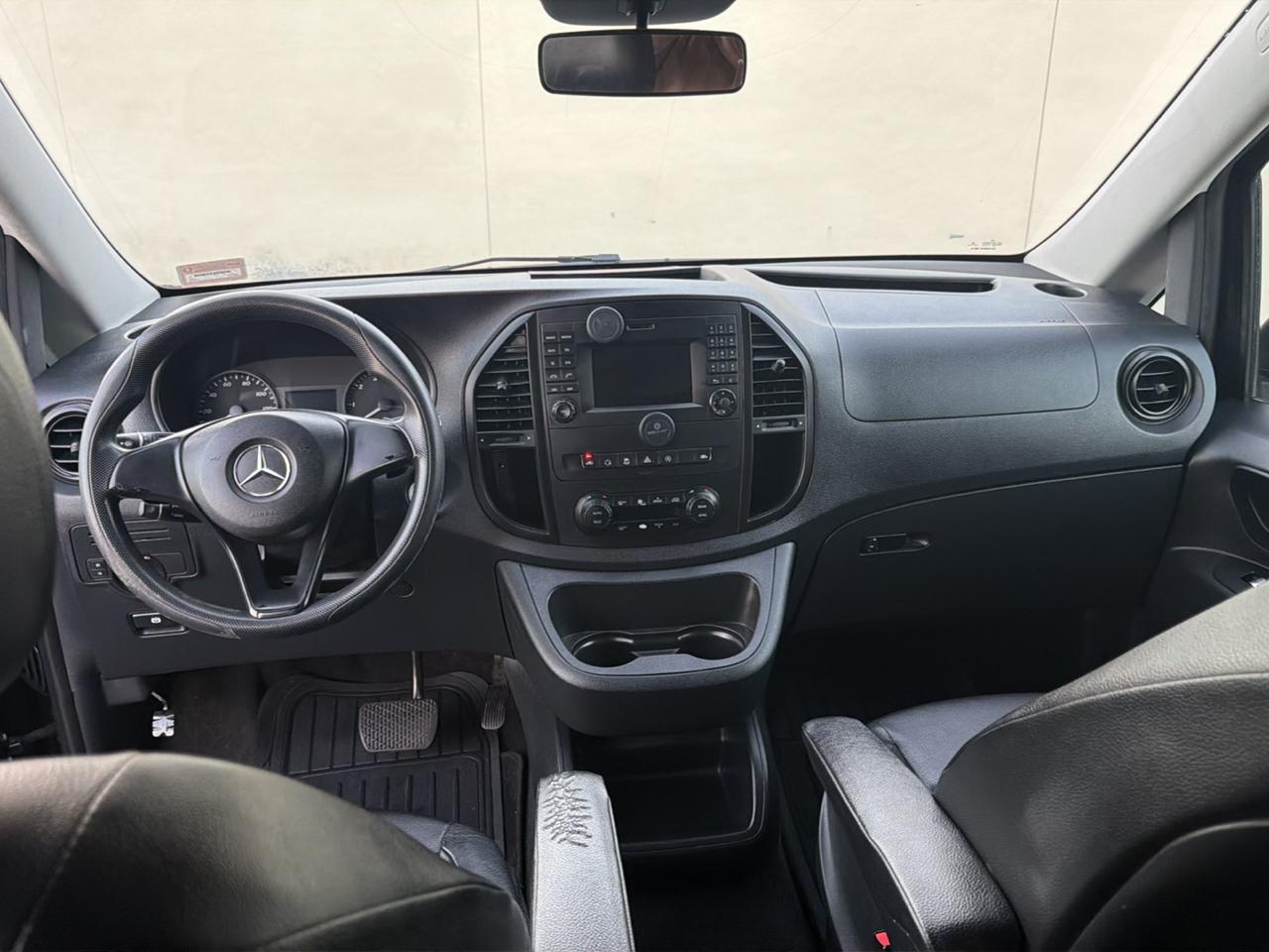 Mercedes-Benz Metris Passenger Van 2017