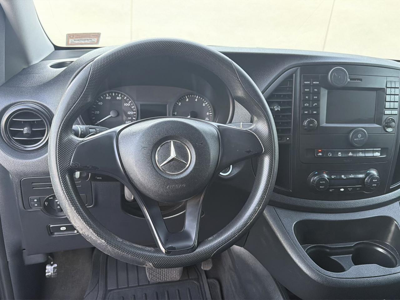 Mercedes-Benz Metris Passenger Van 2017