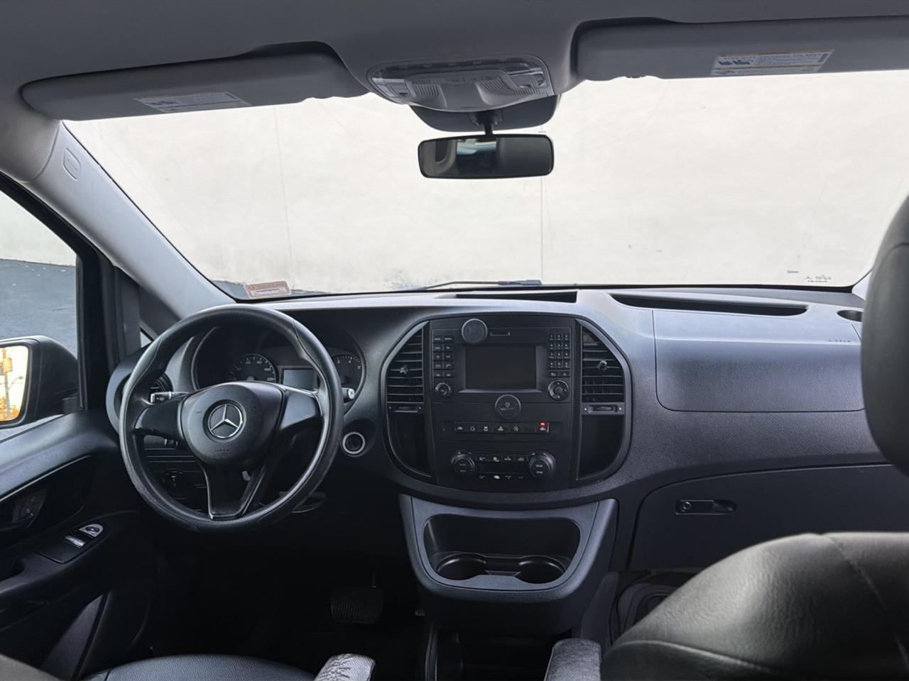 Mercedes-Benz Metris Passenger Van 2017
