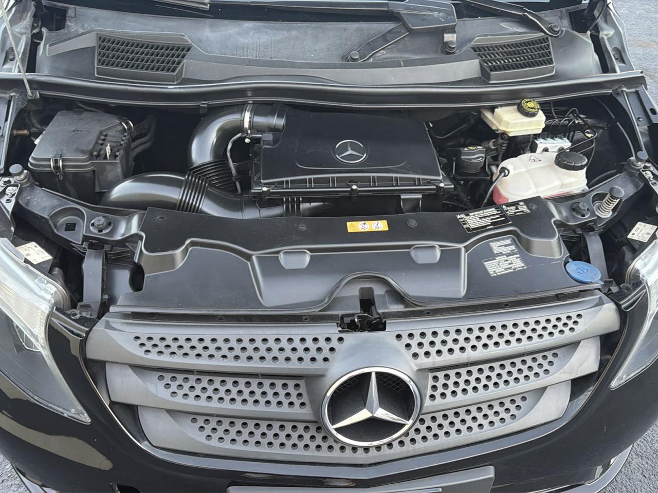 Mercedes-Benz Metris Passenger Van 2017