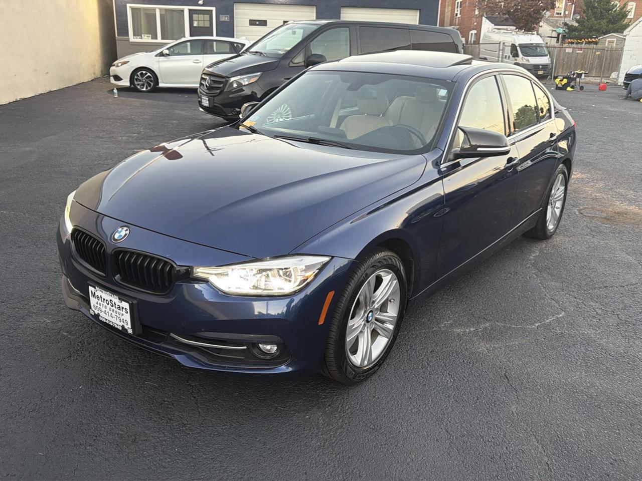 BMW 3-Series 330i SULEV Sedan 2018