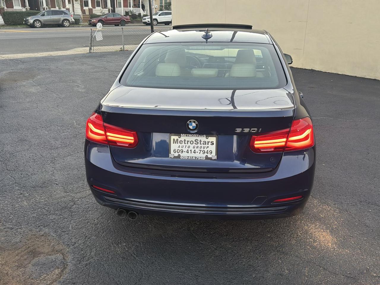 BMW 3-Series 330i SULEV Sedan 2018