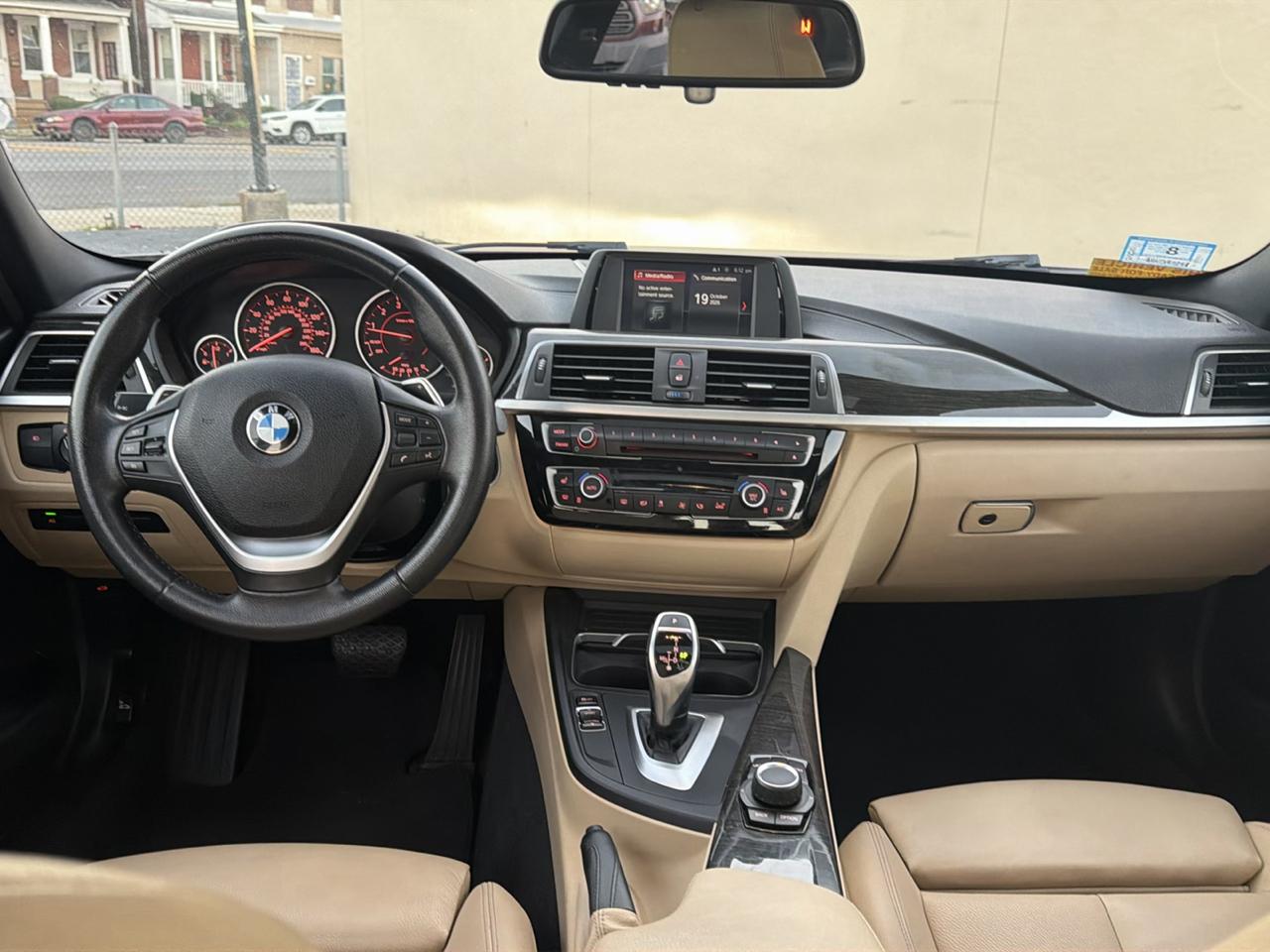BMW 3-Series 330i SULEV Sedan 2018