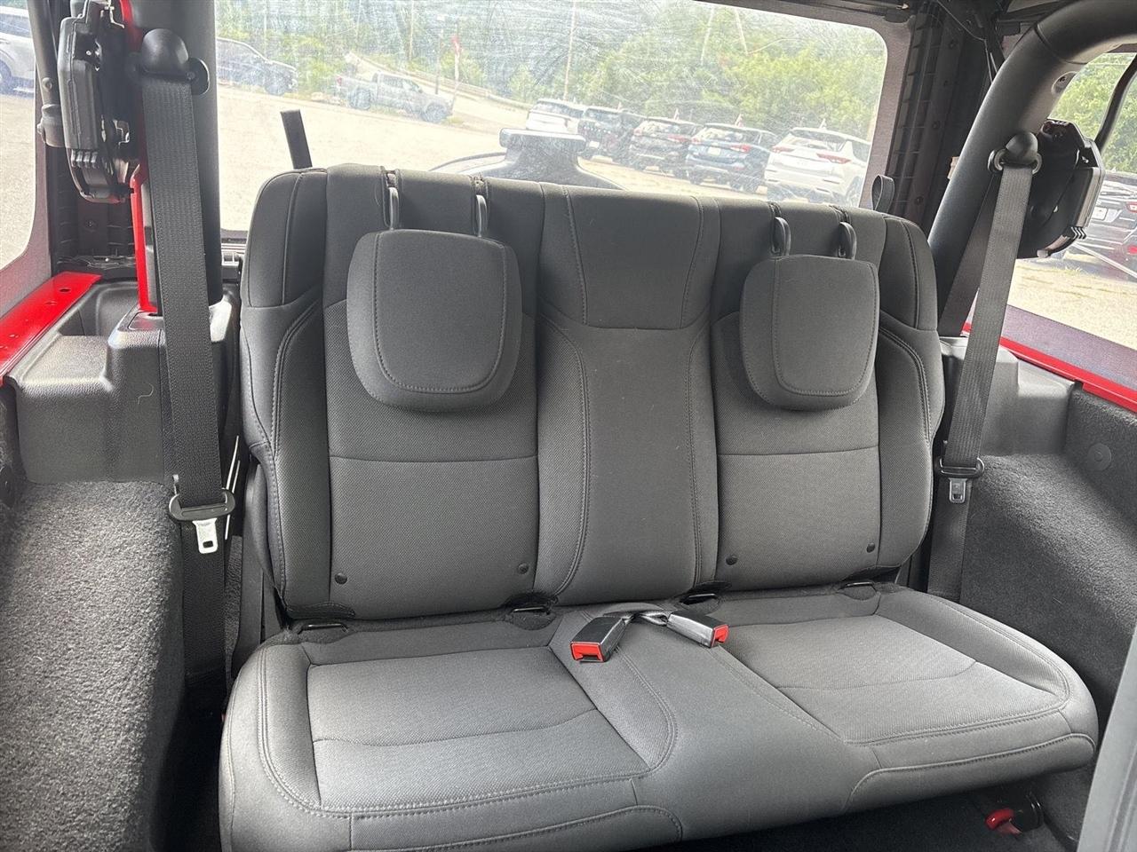 Jeep Wrangler Sport 2021