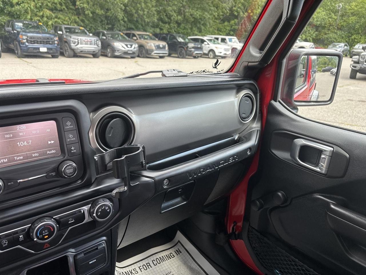 Jeep Wrangler Sport 2021