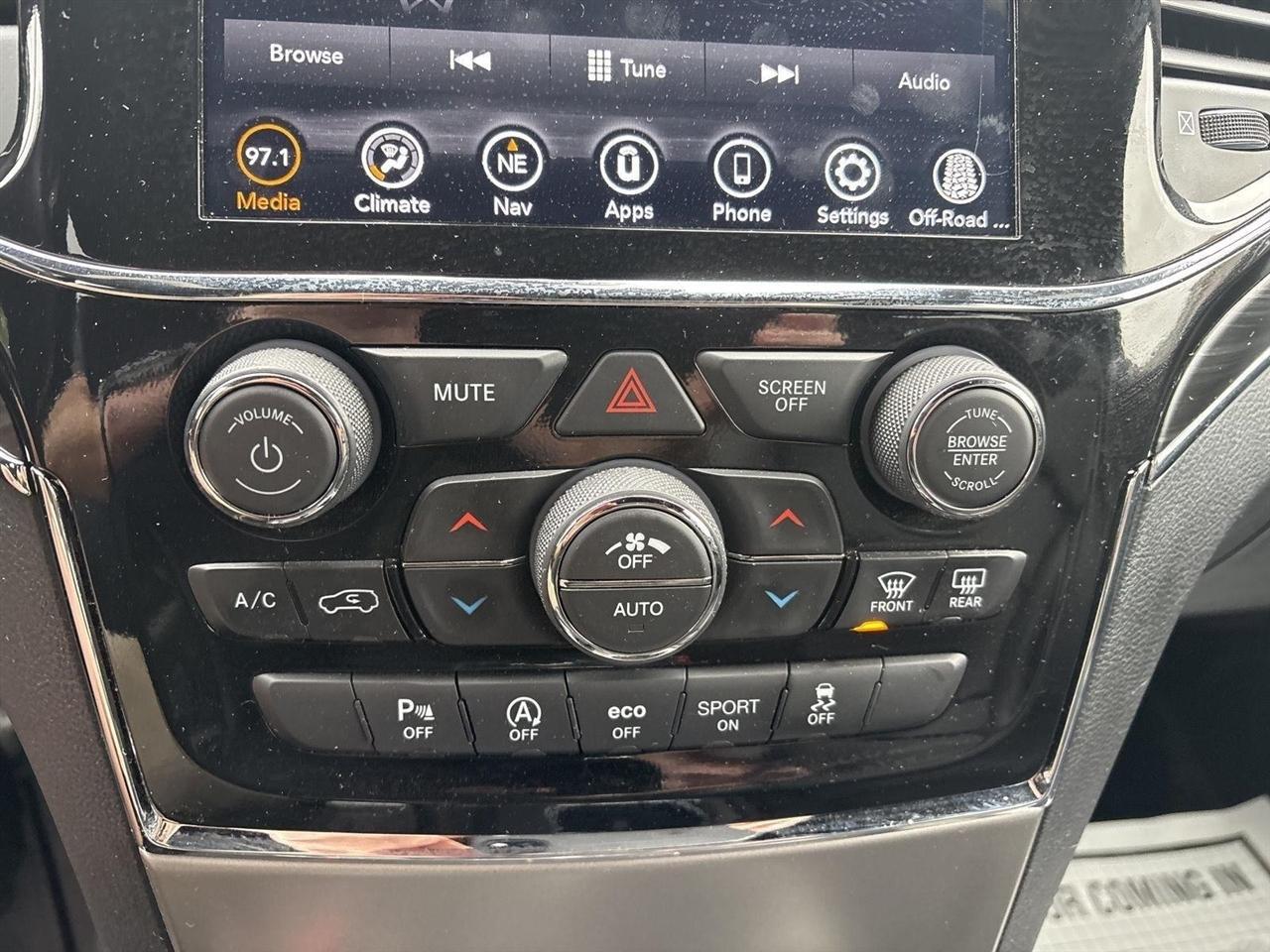 Jeep Grand Cherokee WK Limited 4WD 2022