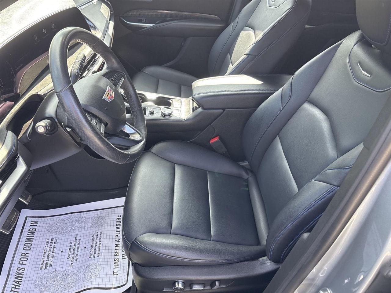 Cadillac XT4 Sport AWD 2024