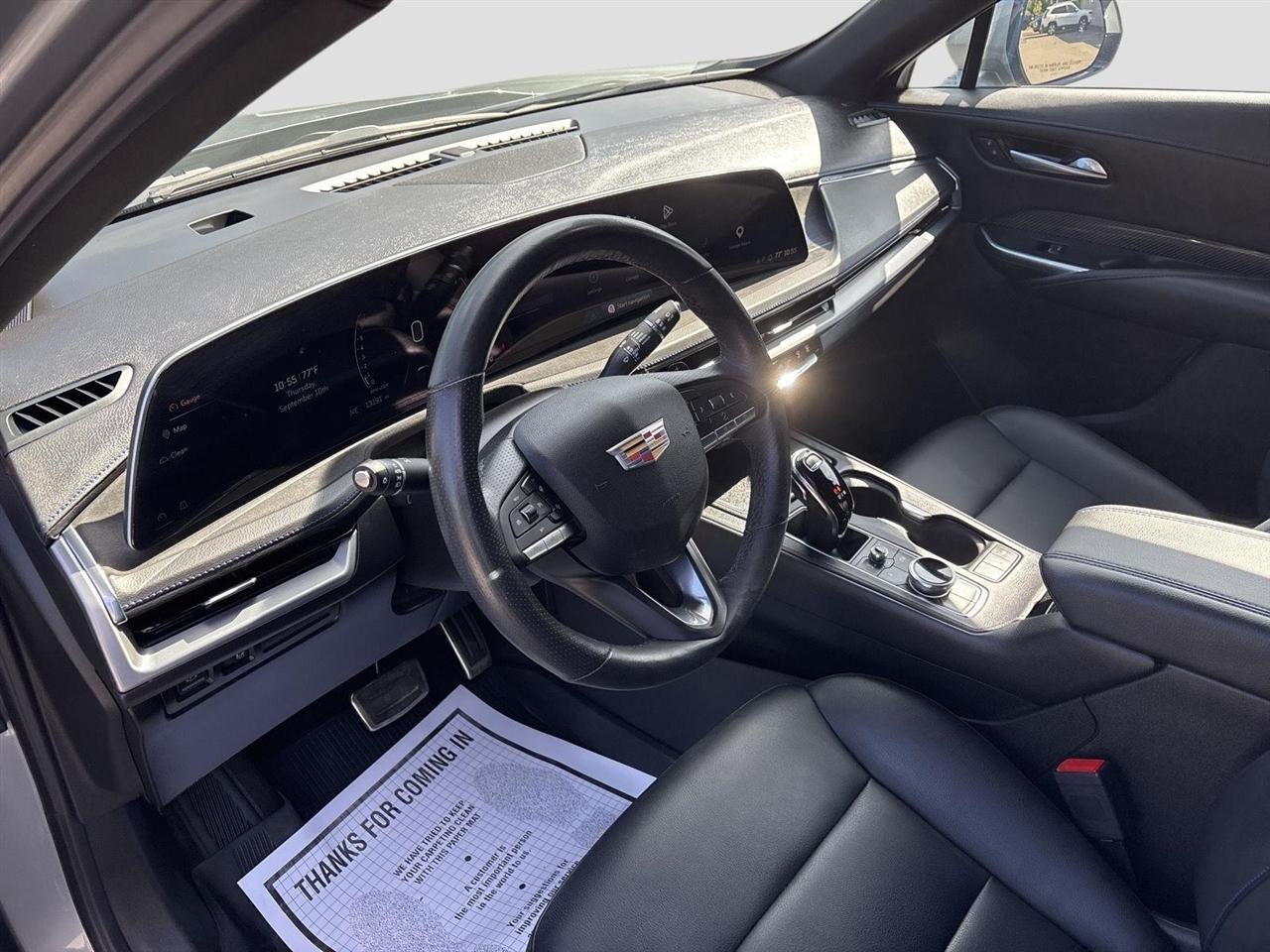 Cadillac XT4 Sport AWD 2024