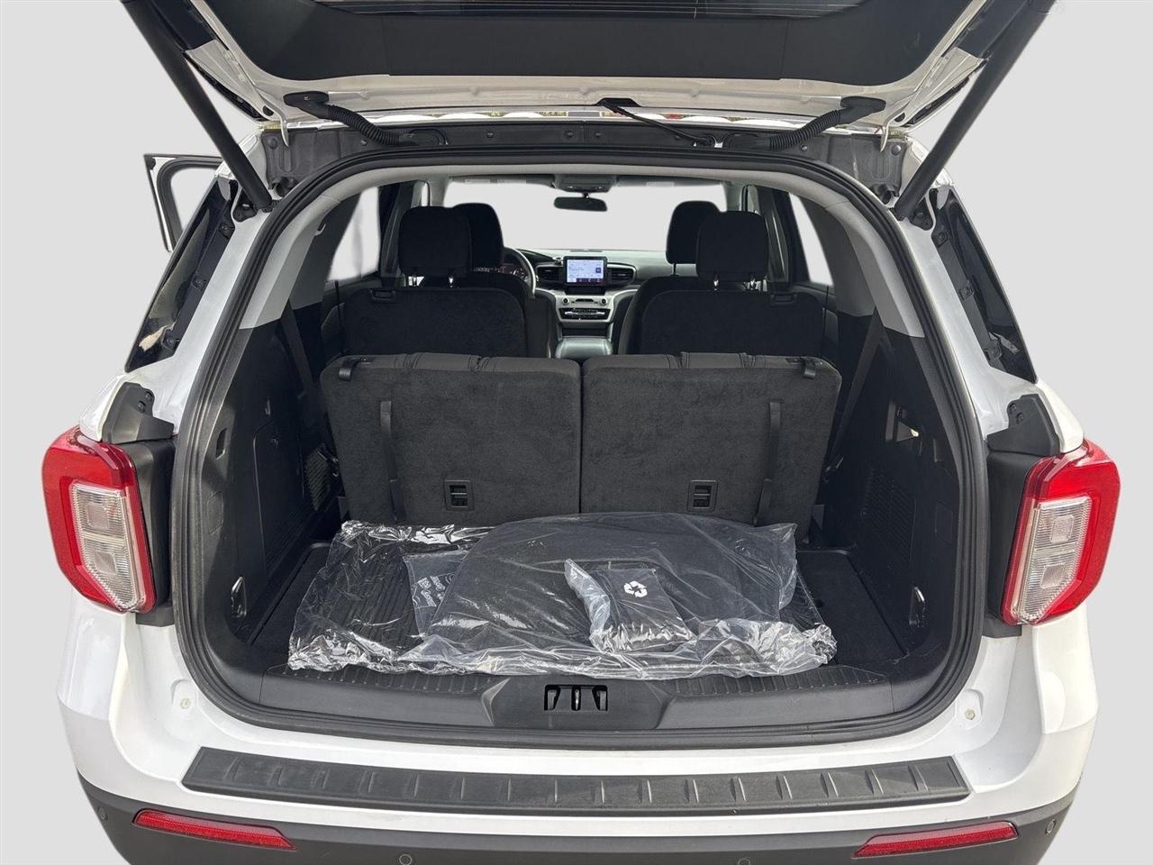 Ford Explorer XLT AWD 2023