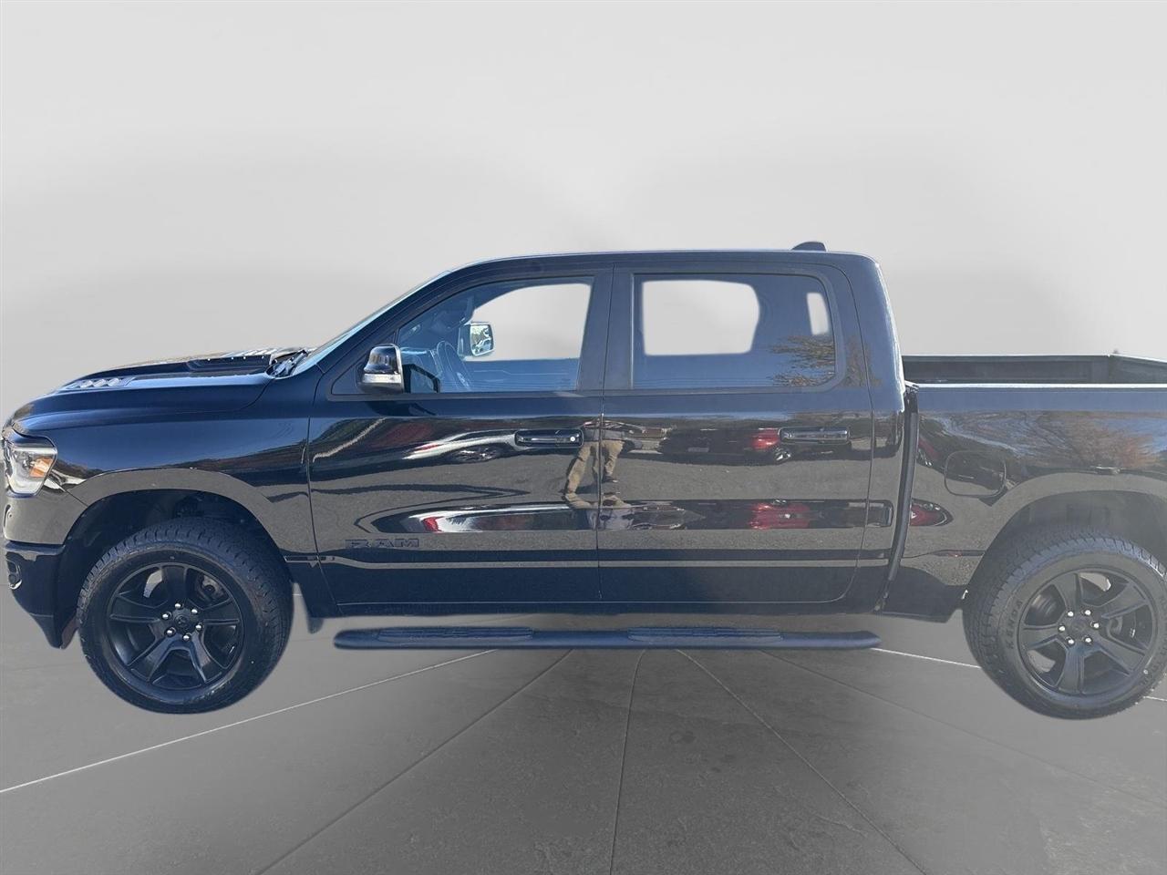 RAM 1500 Sport Crew Cab SB 4WD 2022