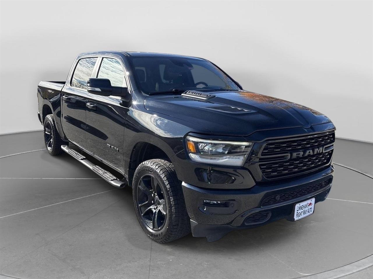 RAM 1500 Sport Crew Cab SB 4WD 2022