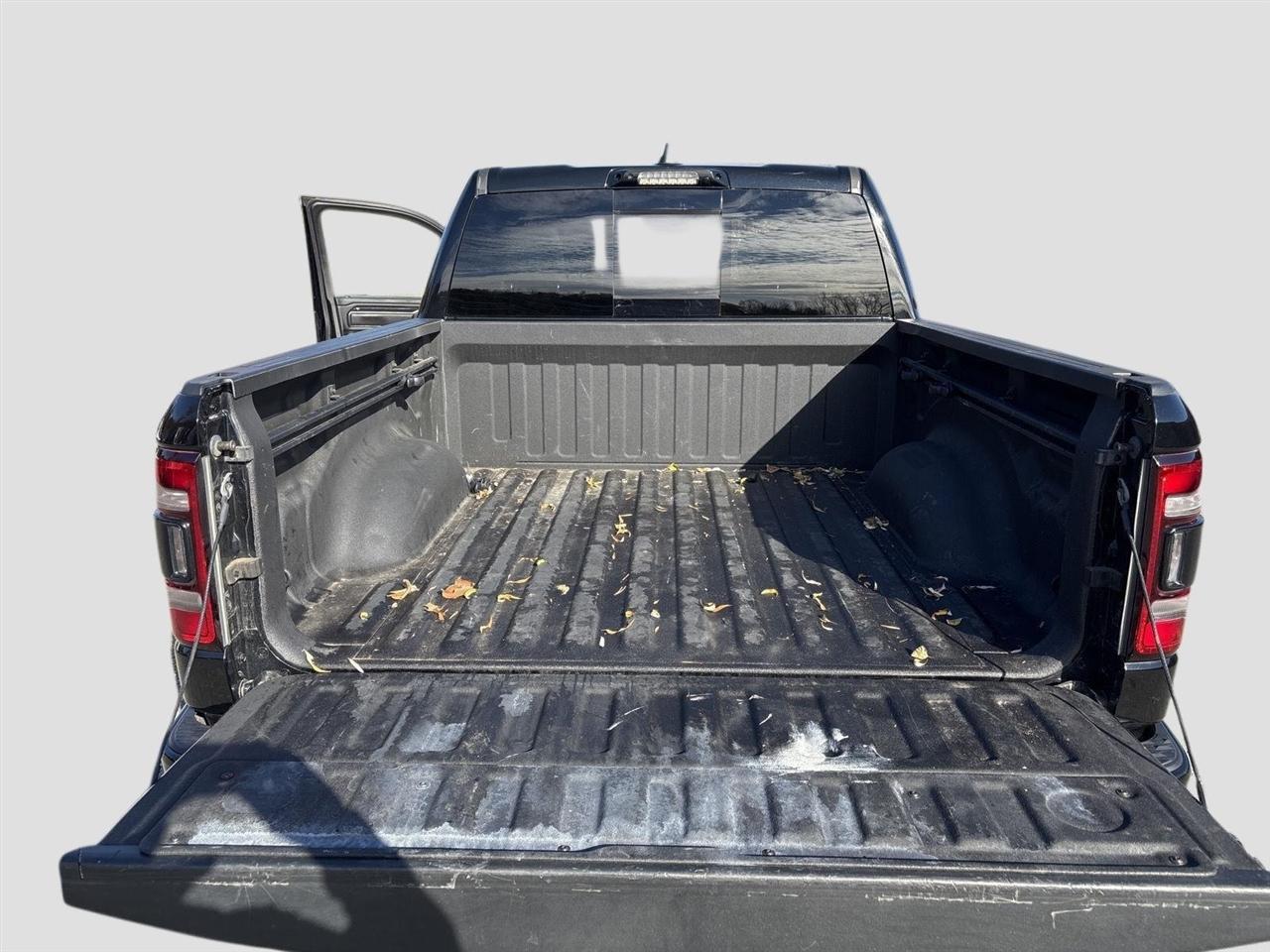 RAM 1500 Sport Crew Cab SB 4WD 2022