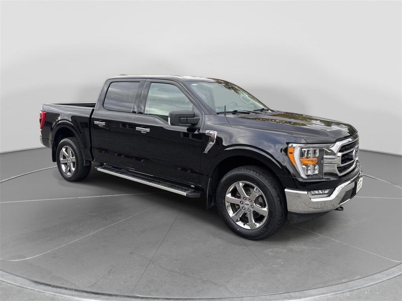 Ford F-150 XLT SuperCrew 5.5-ft. Bed 4WD 2023