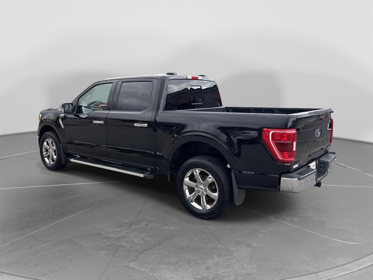 Ford F-150 XLT SuperCrew 5.5-ft. Bed 4WD 2023
