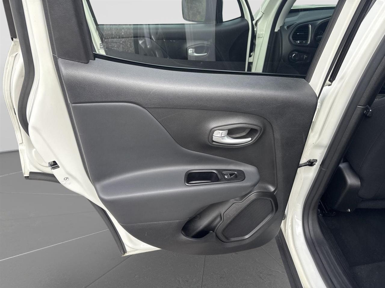Jeep Renegade Latitude 2023
