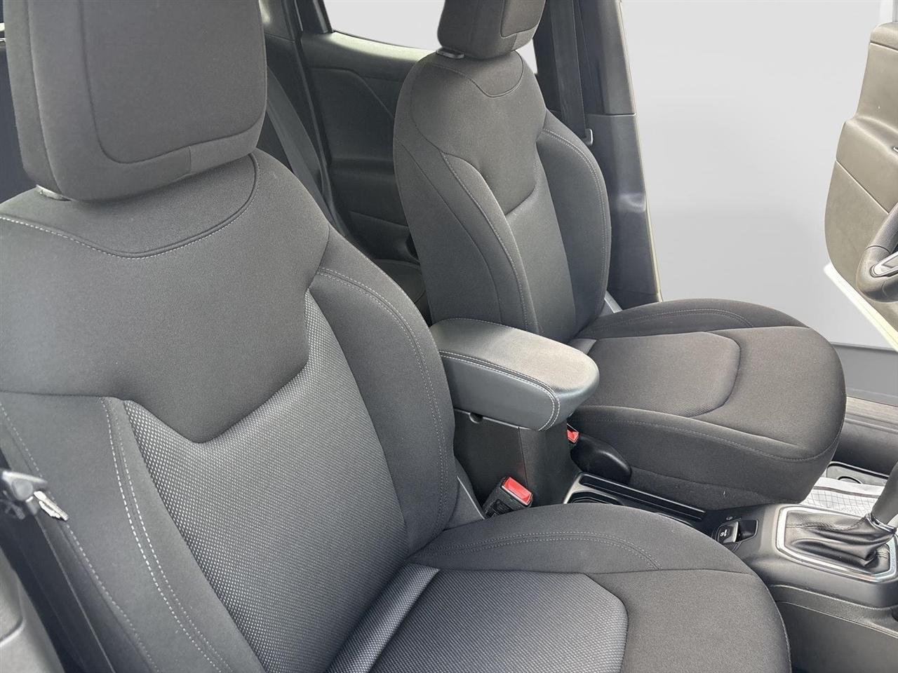Jeep Renegade Latitude 2023