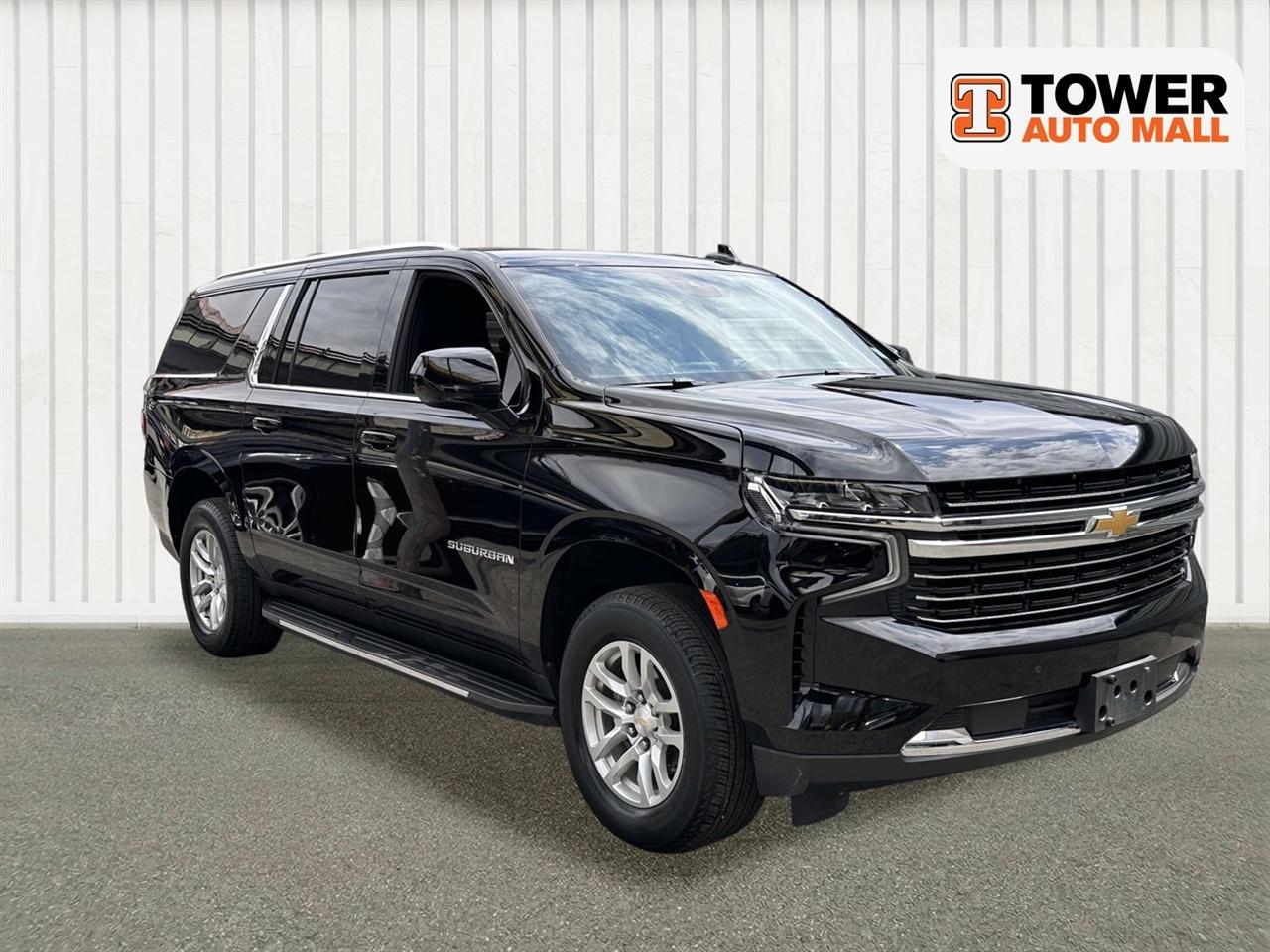 2024 Chevrolet Suburban 4WD 4dr LT