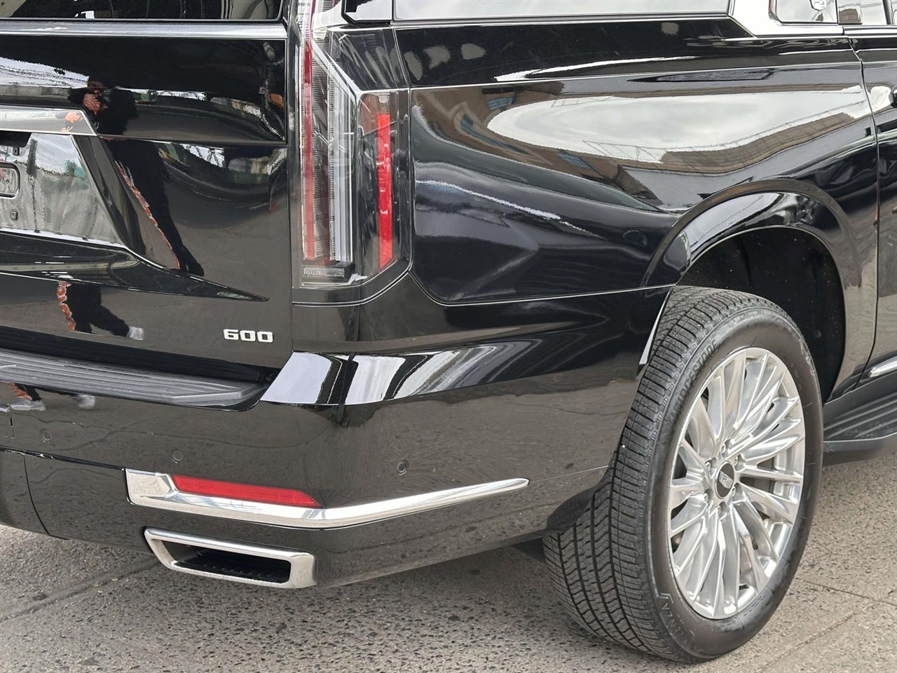 Cadillac Escalade  2025