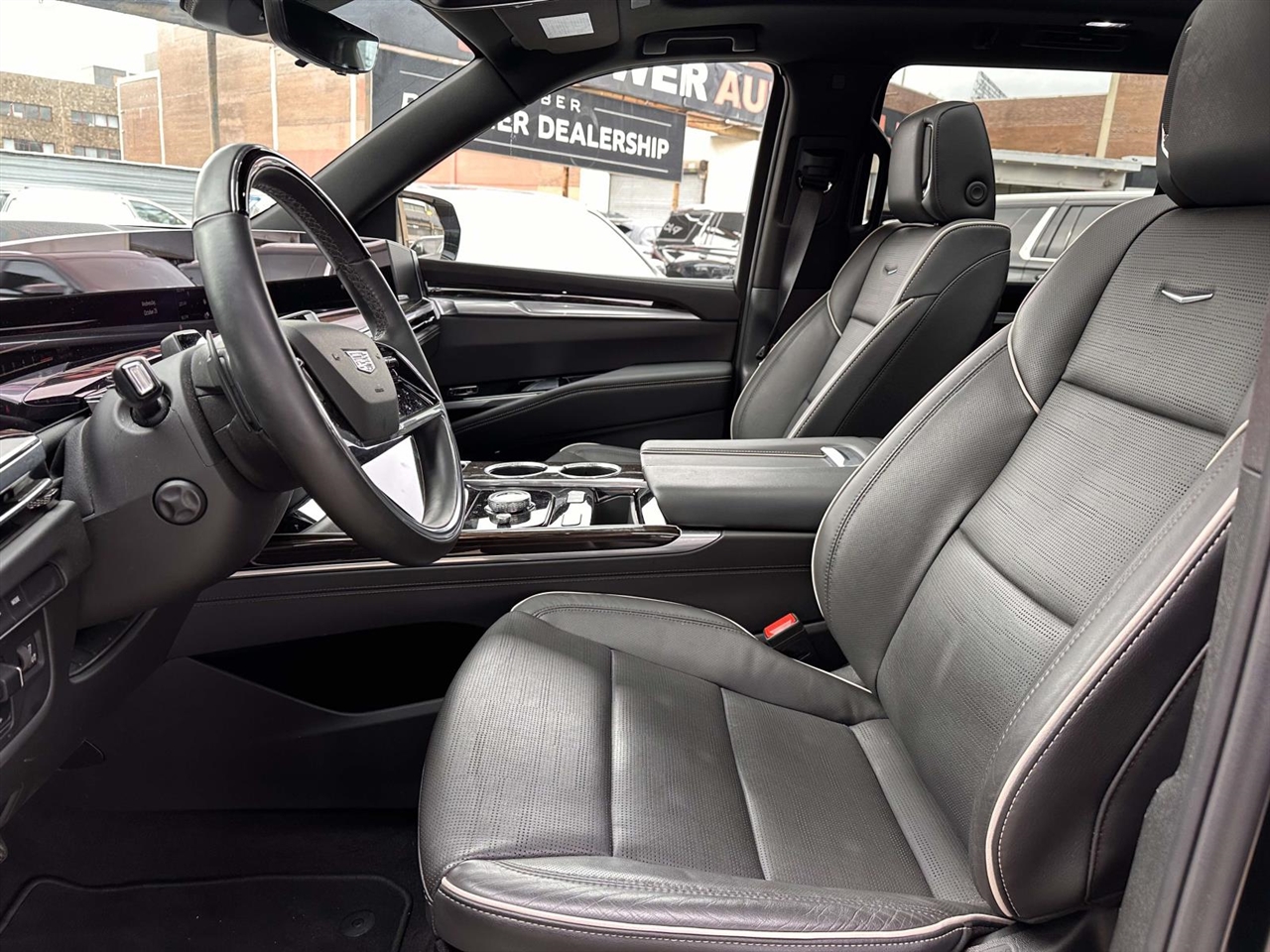 Cadillac Escalade  2025