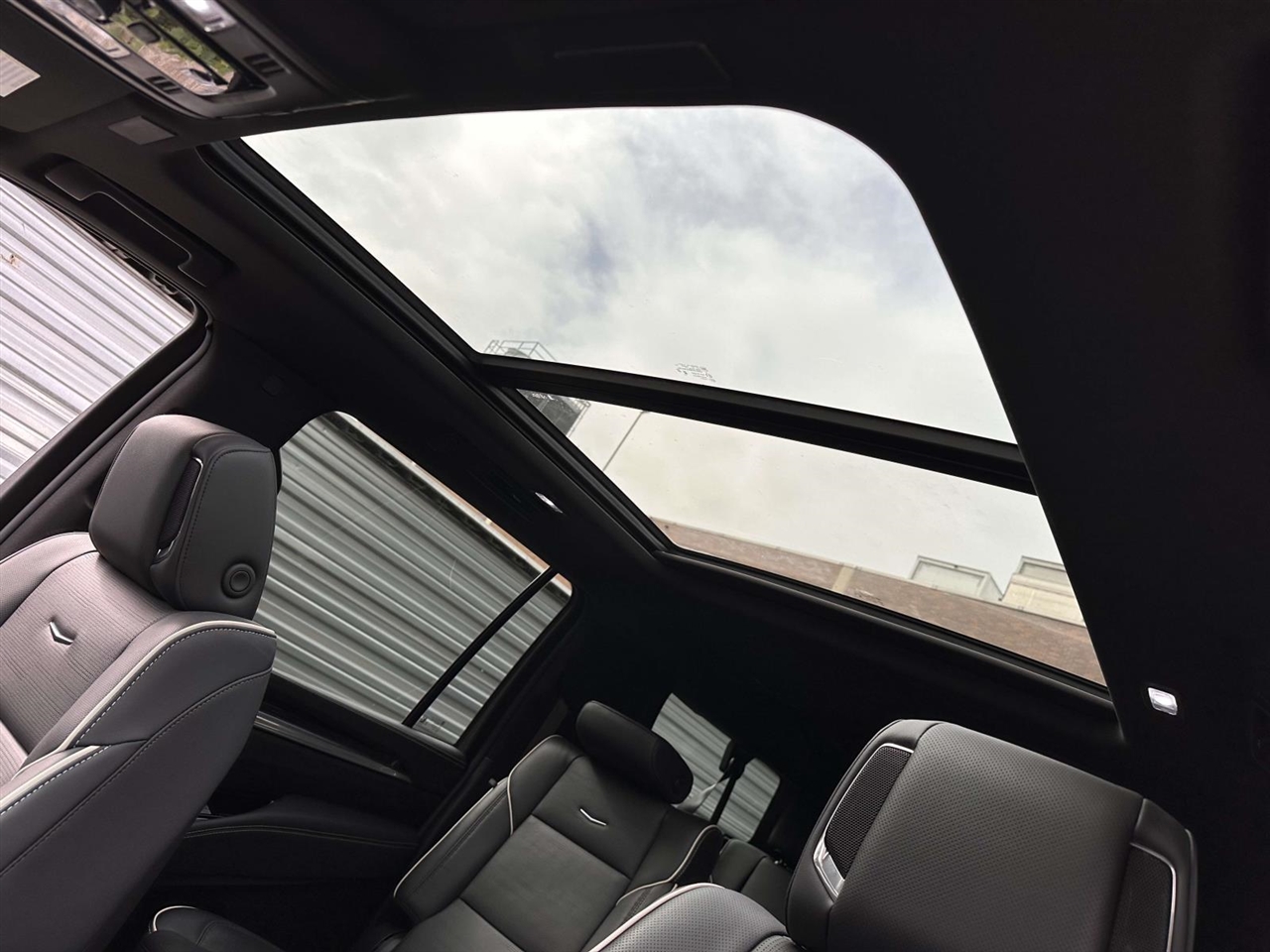 Cadillac Escalade  2025