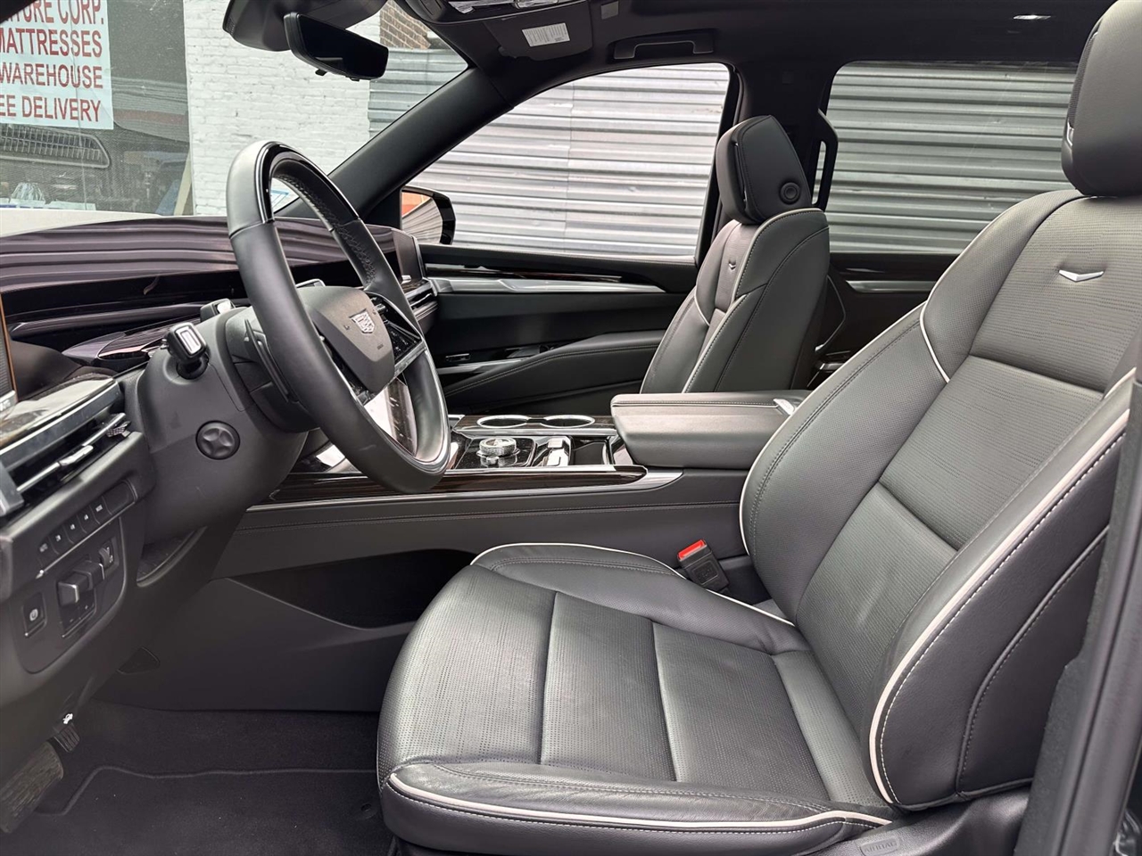 Cadillac Escalade  2025