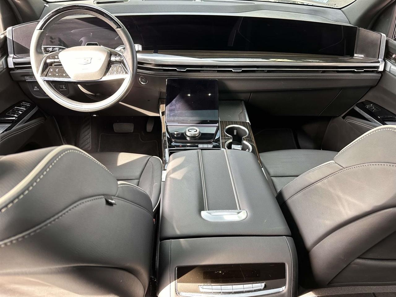 2025 Cadillac Escalade 