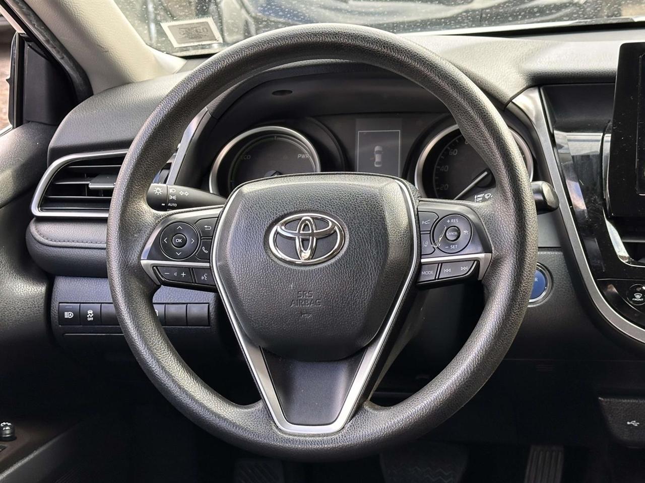2023 Toyota Camry Hybrid 