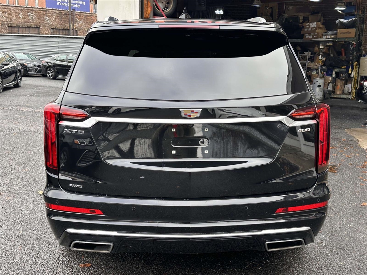 2022 Cadillac XT6 Premium Luxury photo 2