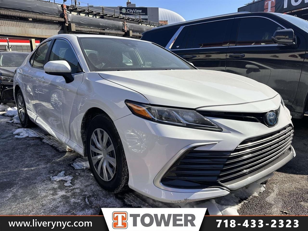 2023 Toyota Camry Hybrid 