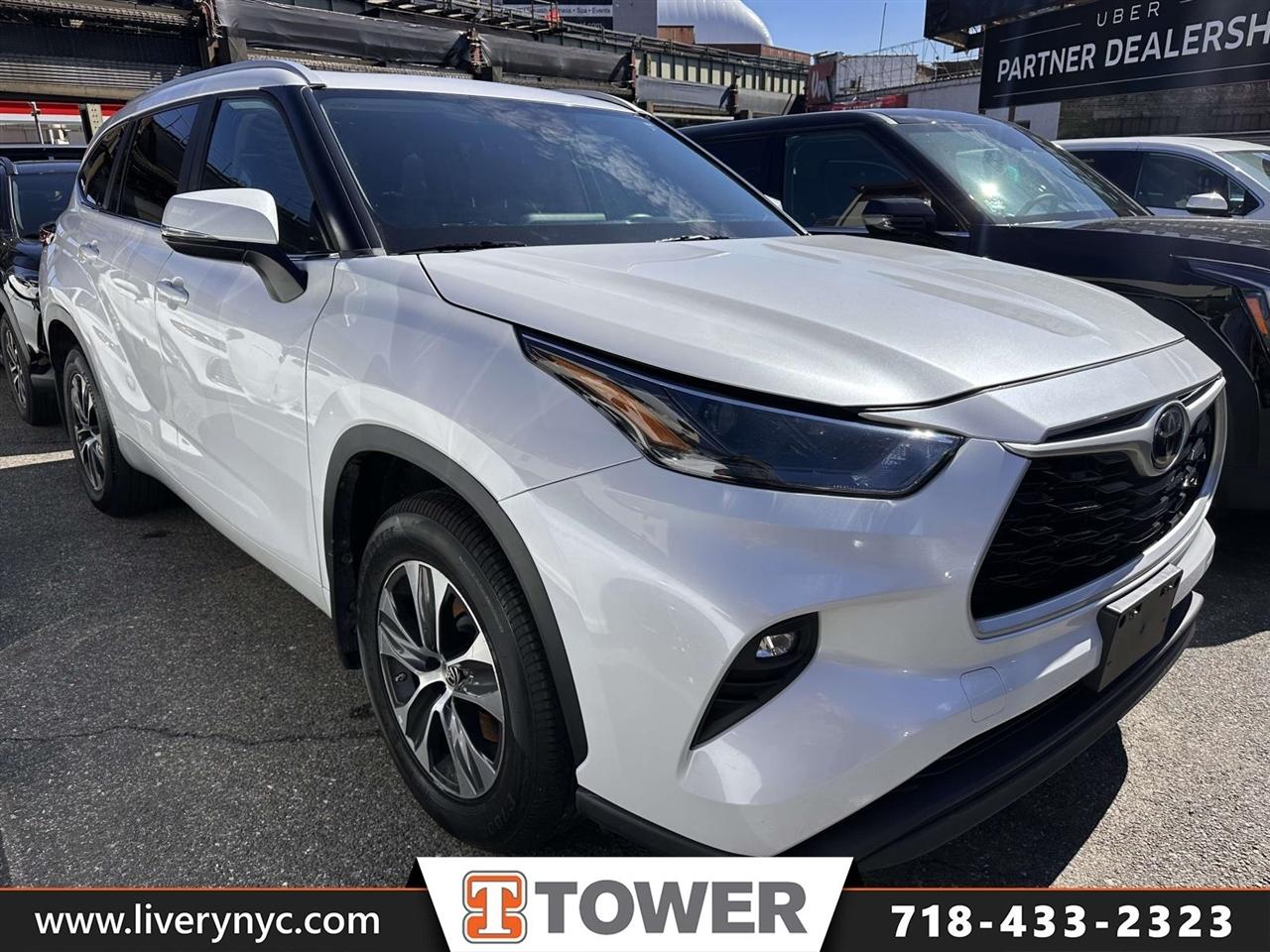 2023 Toyota Highlander XLE Nav AWD V6