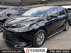 2024 Toyota Sienna 