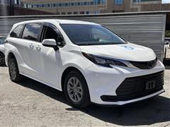 2024 Toyota Sienna 