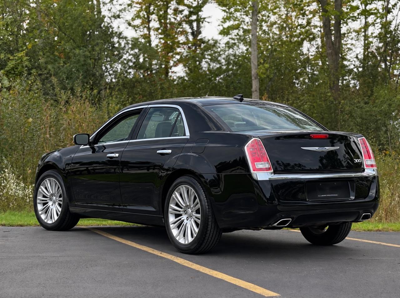 Chrysler 300 Limited RWD 2012