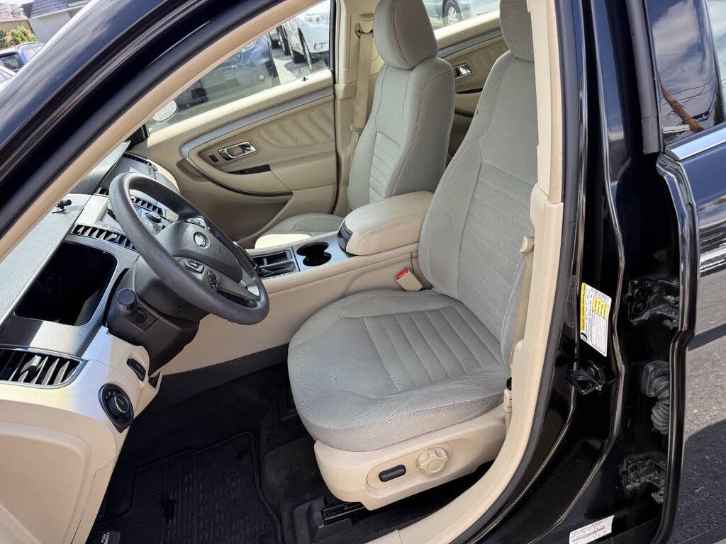 Ford Taurus SE FWD 2014