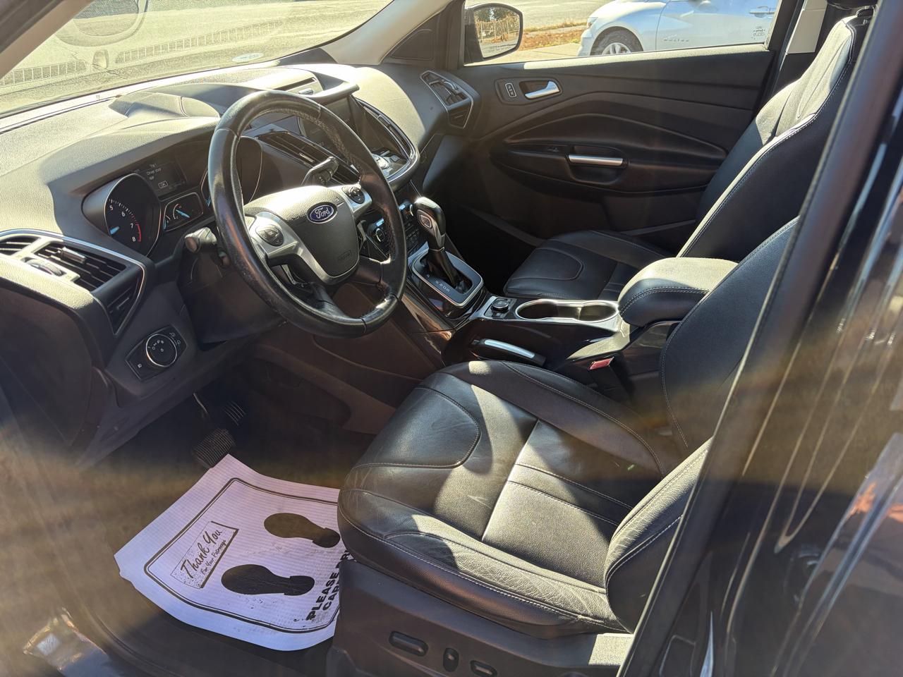 Ford Escape Titanium 4WD 2013