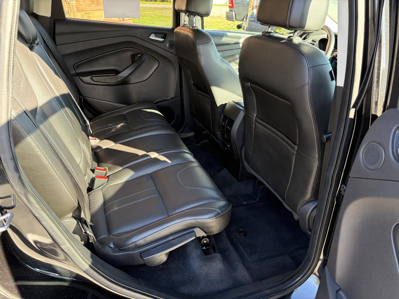 Ford Escape Titanium 4WD 2013